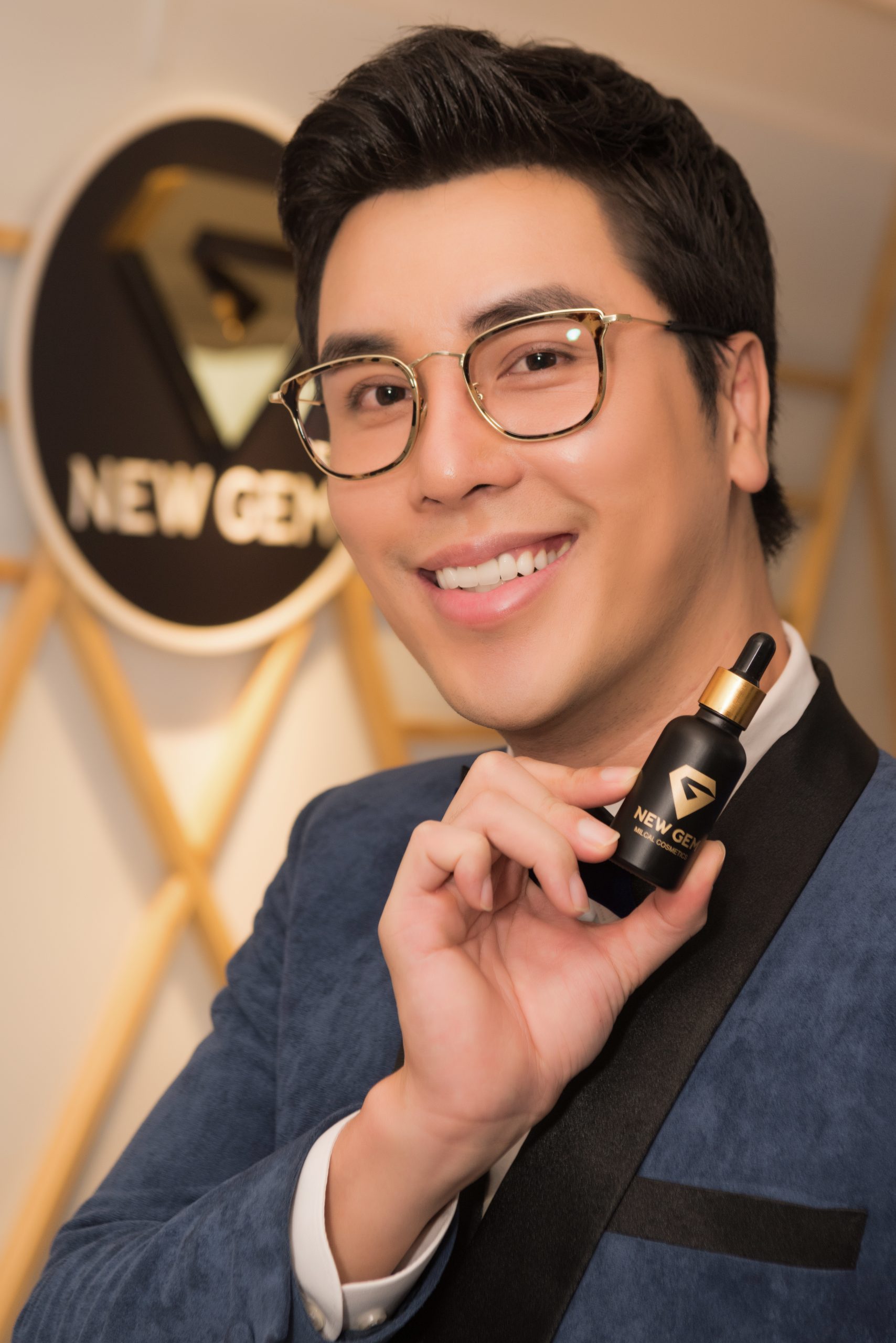 Serum Đẩy Lùi Mụn New Gem 16 HUY 9325 scaled