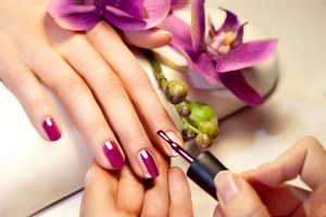 Có nên tham gia khóa học đào tạo nail cấp tốc hay không? 1 dao-tao-nail-cap-toc-chuyen-nghiep