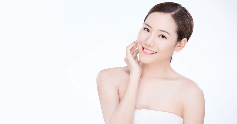 Để da sạch mụn cần phải làm những gì? 2 Nguyên nhân gây ra mụn là sự tích tụ của bã nhờn do da tiết ra cùng với bụi bẩn, da chết trong lỗ chân lông gây viêm sưng